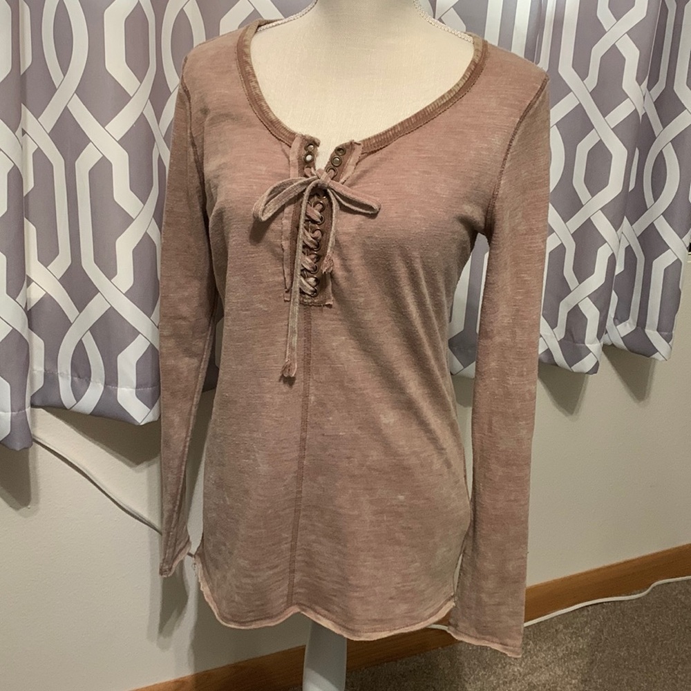 Long sleeved top